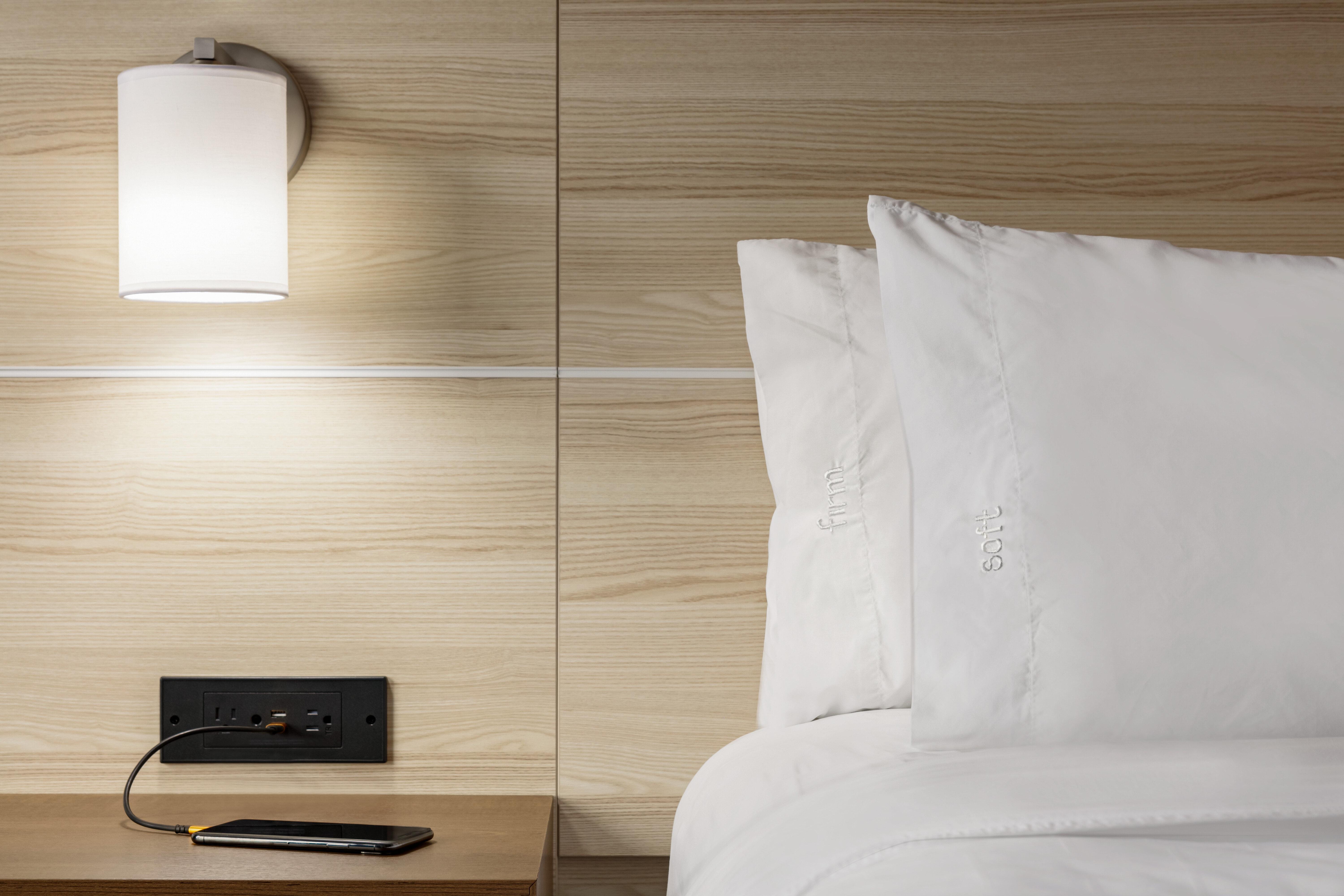 Holiday Inn Express Hotel & Suites Norfolk Airport By Ihg Eksteriør bilde