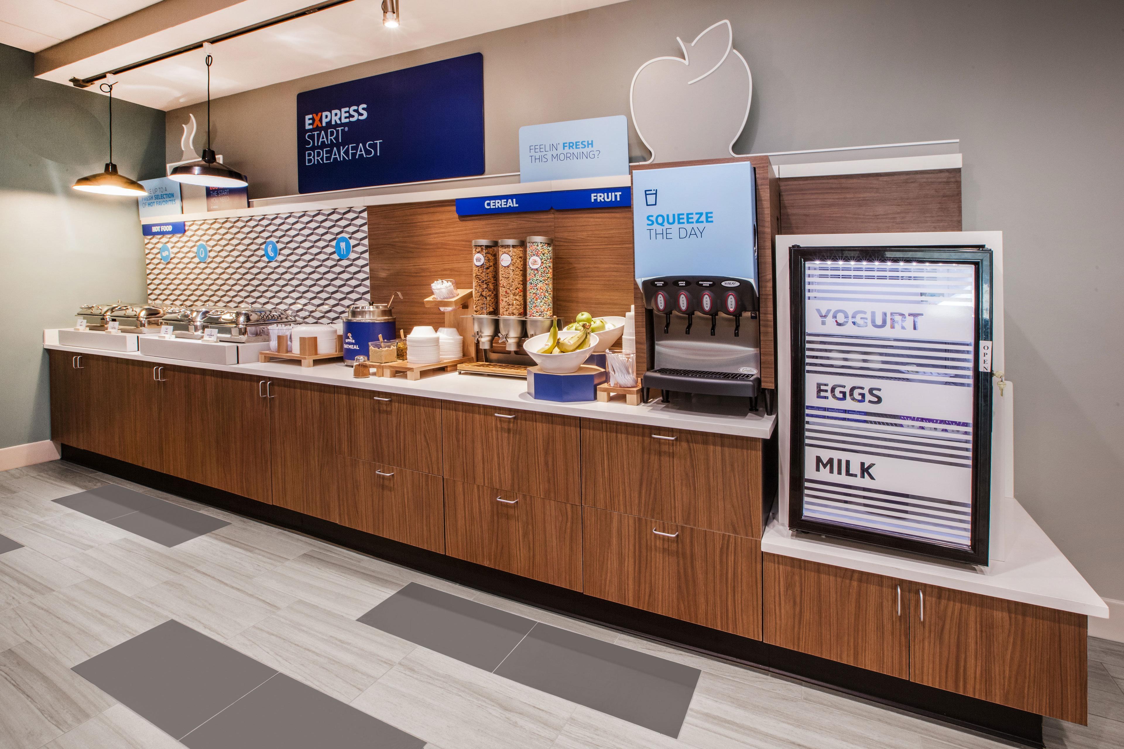 Holiday Inn Express Hotel & Suites Norfolk Airport By Ihg Eksteriør bilde